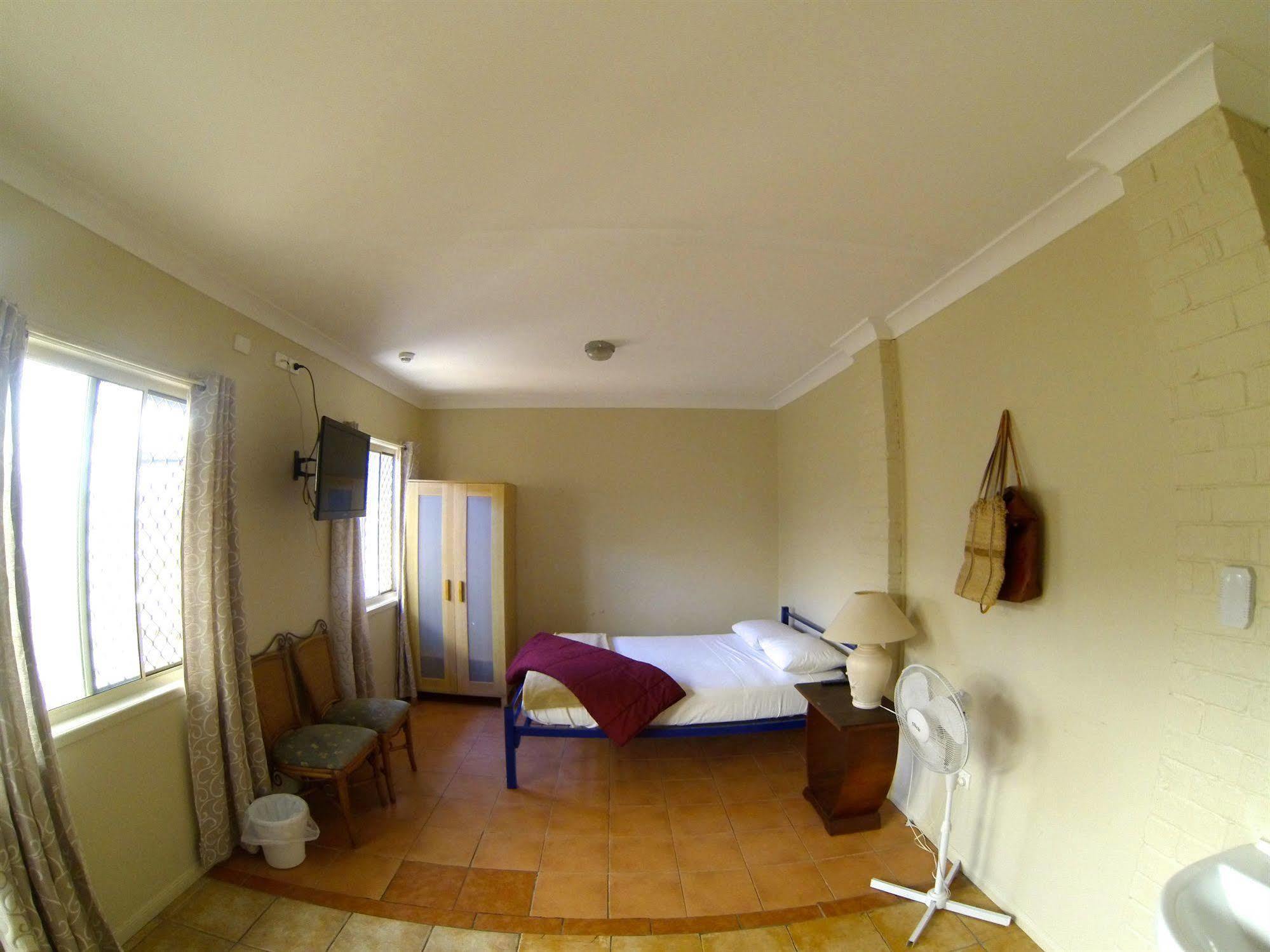 Budds In Surfers Backpackers Gold Coast Ngoại thất bức ảnh